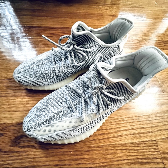 adidas Yeezy Boost 350 V2 'Static Non-Reflective - Picture 1 of 9